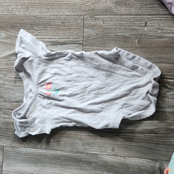 SOLD 12-18M Onsie Bundle x5 Short sleeve - Picture 3 of 6